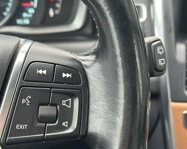 Чорний Вольво ХС60, об'ємом двигуна 2.4 л та пробігом 201 тис. км за 24600 $, фото 48 на Automoto.ua