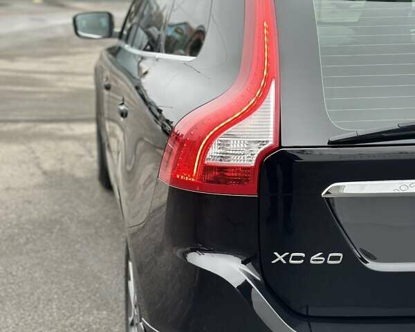 Чорний Вольво ХС60, об'ємом двигуна 2.4 л та пробігом 201 тис. км за 24600 $, фото 12 на Automoto.ua