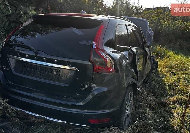 Чорний Вольво ХС60, об'ємом двигуна 3 л та пробігом 205 тис. км за 5200 $, фото 3 на Automoto.ua