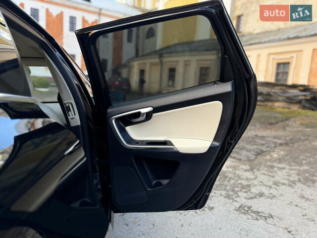 Черный Вольво ХС60, объемом двигателя 2.4 л и пробегом 234 тыс. км за 18799 $, фото 142 на Automoto.ua