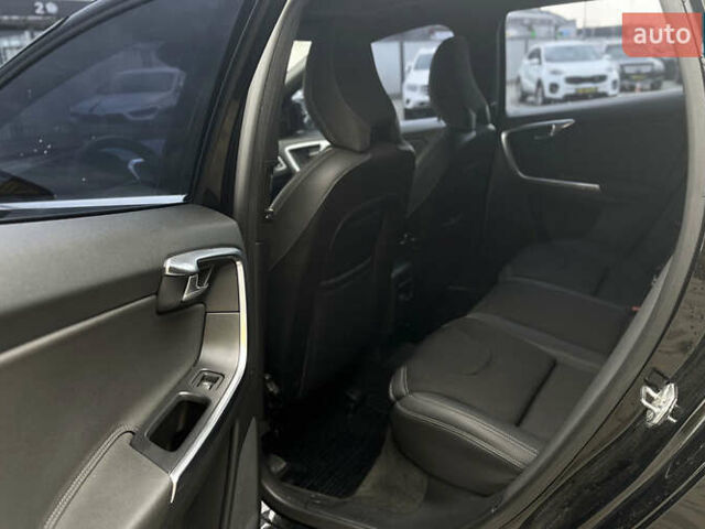 Чорний Вольво ХС60, об'ємом двигуна 2.4 л та пробігом 304 тис. км за 17200 $, фото 26 на Automoto.ua