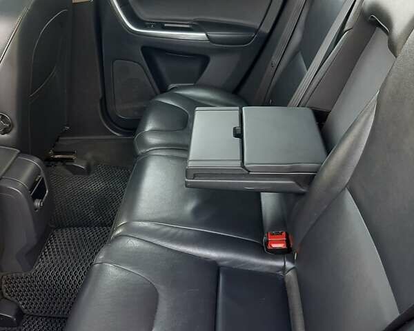 Чорний Вольво ХС60, об'ємом двигуна 2.4 л та пробігом 320 тис. км за 17500 $, фото 40 на Automoto.ua