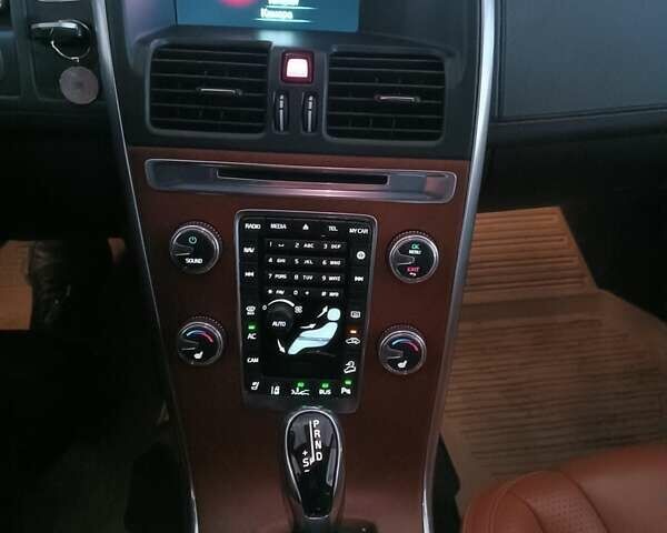 Черный Вольво ХС60, объемом двигателя 2.4 л и пробегом 144 тыс. км за 21999 $, фото 21 на Automoto.ua