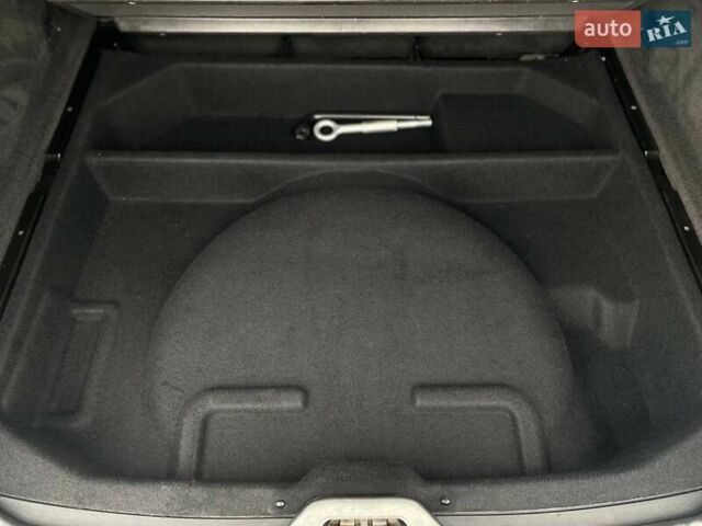 Чорний Вольво ХС60, об'ємом двигуна 2 л та пробігом 301 тис. км за 12900 $, фото 25 на Automoto.ua