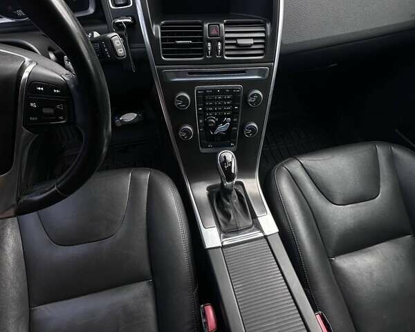 Вольво ХС60 2014 в Умани на Automoto.ua Черный Вольво ХС60, объемом двигателя 2.95 л и пробегом 101 тыс. км за 16950 $, фото 5 на Automoto.ua