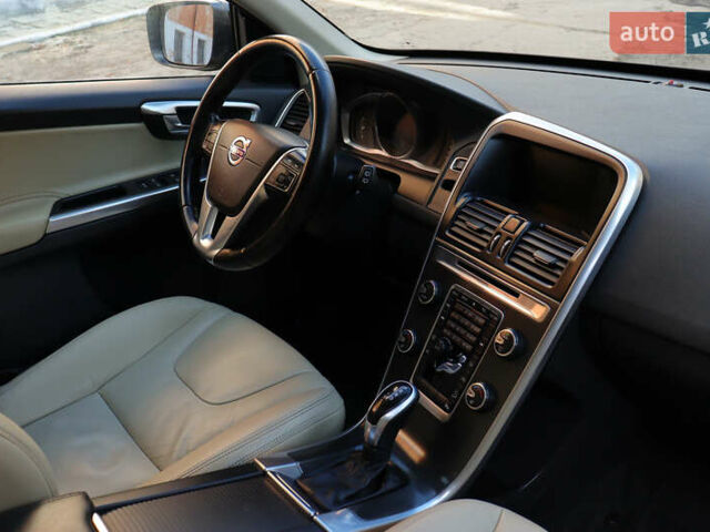 Черный Вольво ХС60, объемом двигателя 2.4 л и пробегом 234 тыс. км за 18799 $, фото 2 на Automoto.ua