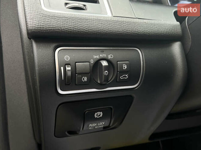 Чорний Вольво ХС60, об'ємом двигуна 2.4 л та пробігом 304 тис. км за 17200 $, фото 11 на Automoto.ua