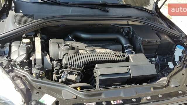 Чорний Вольво ХС60, об'ємом двигуна 2.5 л та пробігом 254 тис. км за 15700 $, фото 22 на Automoto.ua