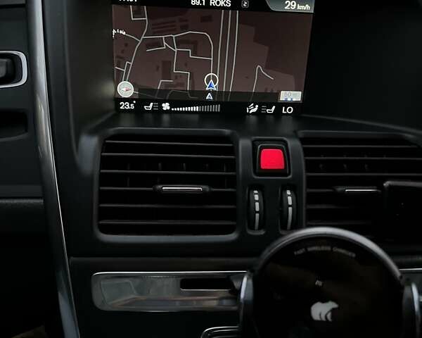 Черный Вольво ХС60, объемом двигателя 1.97 л и пробегом 148 тыс. км за 16888 $, фото 18 на Automoto.ua