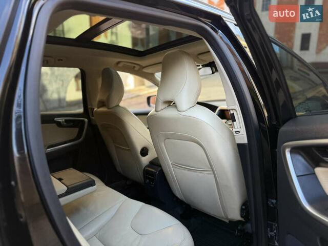 Черный Вольво ХС60, объемом двигателя 2.4 л и пробегом 234 тыс. км за 18799 $, фото 145 на Automoto.ua