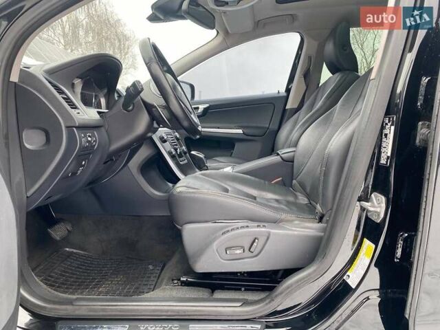 Чорний Вольво ХС60, об'ємом двигуна 2 л та пробігом 301 тис. км за 12900 $, фото 11 на Automoto.ua