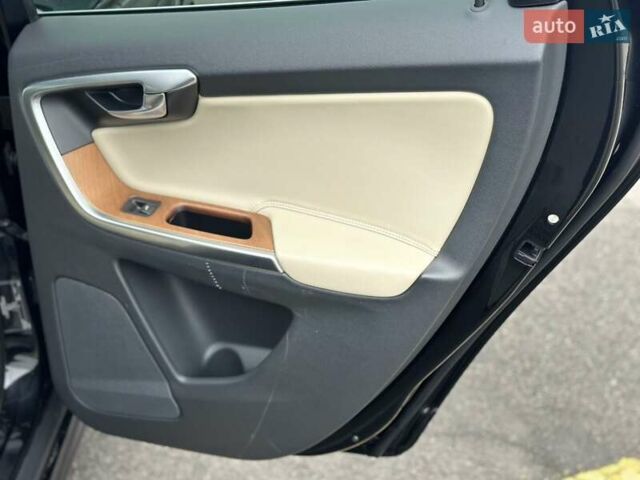 Чорний Вольво ХС60, об'ємом двигуна 2.4 л та пробігом 201 тис. км за 24600 $, фото 32 на Automoto.ua