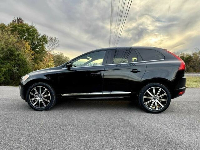 Чорний Вольво ХС60, об'ємом двигуна 2 л та пробігом 70 тис. км за 3700 $, фото 3 на Automoto.ua