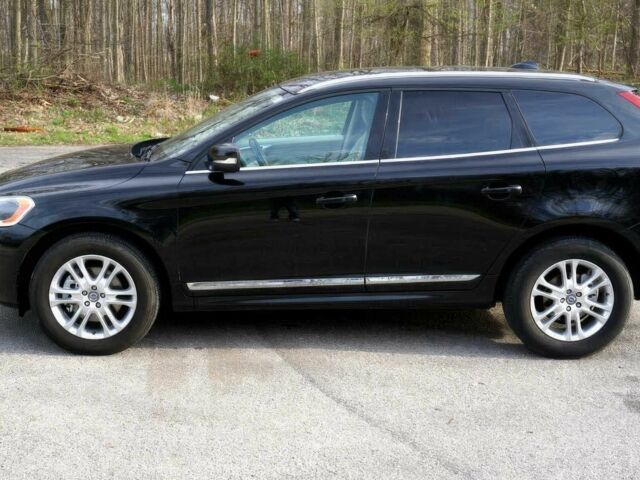 Черный Вольво ХС60, объемом двигателя 2.5 л и пробегом 77 тыс. км за 9000 $, фото 2 на Automoto.ua