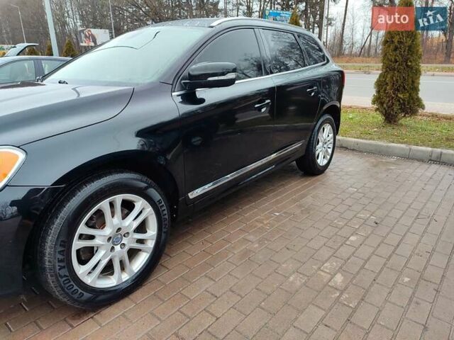 Черный Вольво ХС60, объемом двигателя 2.53 л и пробегом 172 тыс. км за 15300 $, фото 2 на Automoto.ua