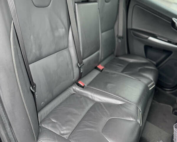 Черный Вольво ХС60, объемом двигателя 2.4 л и пробегом 113 тыс. км за 25500 $, фото 26 на Automoto.ua