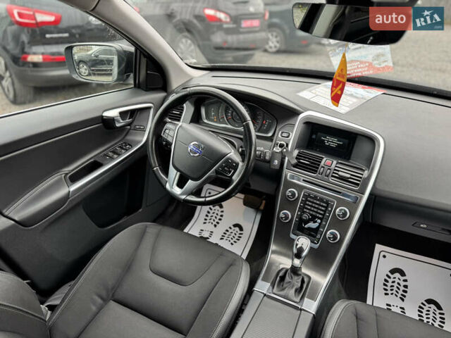 Чорний Вольво ХС60, об'ємом двигуна 2.4 л та пробігом 267 тис. км за 18950 $, фото 30 на Automoto.ua