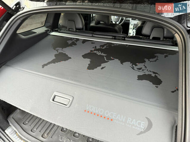 Черный Вольво ХС60, объемом двигателя 2 л и пробегом 285 тыс. км за 18999 $, фото 40 на Automoto.ua