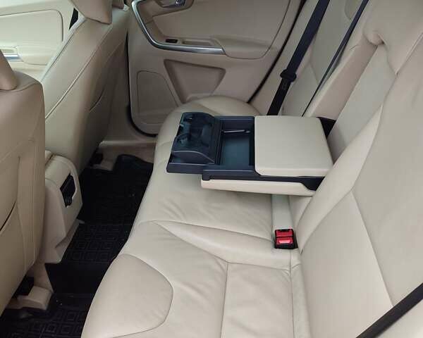 Черный Вольво ХС60, объемом двигателя 2.53 л и пробегом 172 тыс. км за 15300 $, фото 19 на Automoto.ua