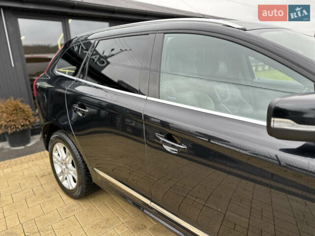 Черный Вольво ХС60, объемом двигателя 2 л и пробегом 264 тыс. км за 10900 $, фото 4 на Automoto.ua