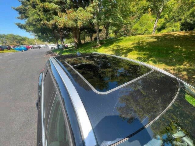 Черный Вольво ХС60, объемом двигателя 2 л и пробегом 80 тыс. км за 7400 $, фото 10 на Automoto.ua