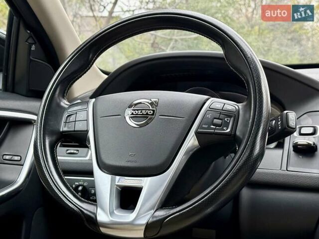 Черный Вольво ХС60, объемом двигателя 1.97 л и пробегом 190 тыс. км за 18900 $, фото 91 на Automoto.ua