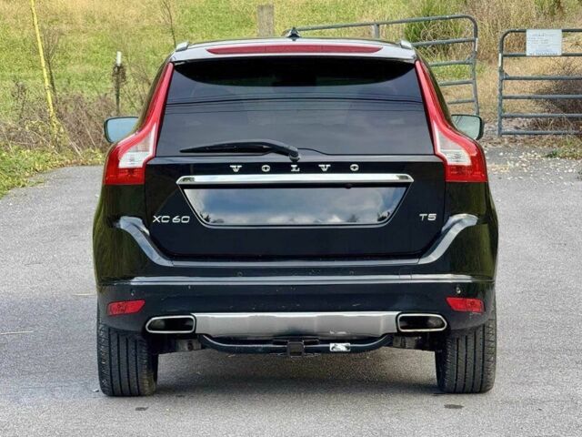 Чорний Вольво ХС60, об'ємом двигуна 2 л та пробігом 70 тис. км за 3700 $, фото 4 на Automoto.ua