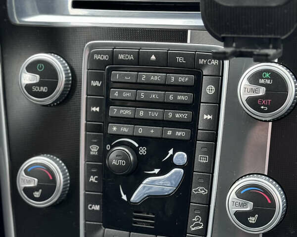 Черный Вольво ХС60, объемом двигателя 2.4 л и пробегом 113 тыс. км за 25500 $, фото 35 на Automoto.ua