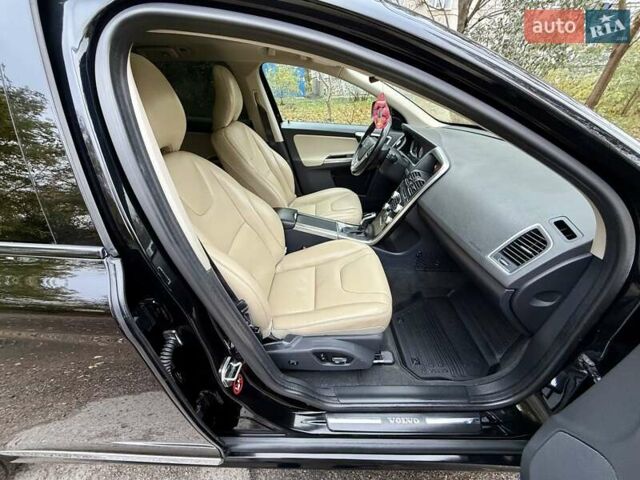 Черный Вольво ХС60, объемом двигателя 1.97 л и пробегом 190 тыс. км за 18900 $, фото 61 на Automoto.ua