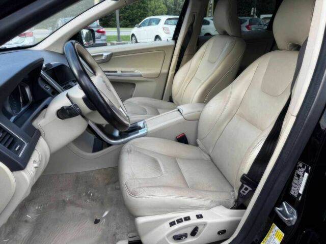 Черный Вольво ХС60, объемом двигателя 2 л и пробегом 70 тыс. км за 5100 $, фото 8 на Automoto.ua