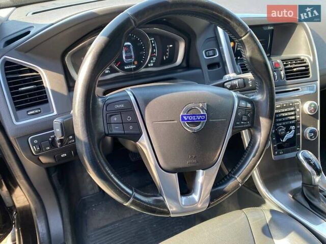 Чорний Вольво ХС60, об'ємом двигуна 2.5 л та пробігом 130 тис. км за 14900 $, фото 12 на Automoto.ua