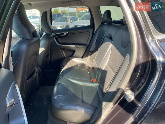 Чорний Вольво ХС60, об'ємом двигуна 2.5 л та пробігом 130 тис. км за 14900 $, фото 19 на Automoto.ua