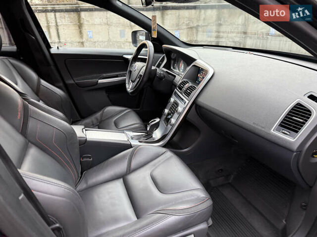 Черный Вольво ХС60, объемом двигателя 2 л и пробегом 285 тыс. км за 18999 $, фото 45 на Automoto.ua