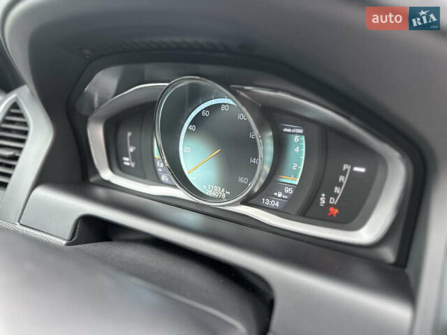 Черный Вольво ХС60, объемом двигателя 2 л и пробегом 264 тыс. км за 10900 $, фото 20 на Automoto.ua