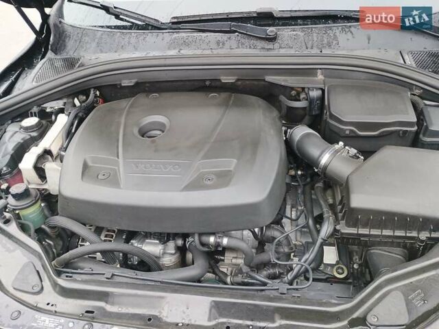 Черный Вольво ХС60, объемом двигателя 2 л и пробегом 265 тыс. км за 18300 $, фото 1 на Automoto.ua