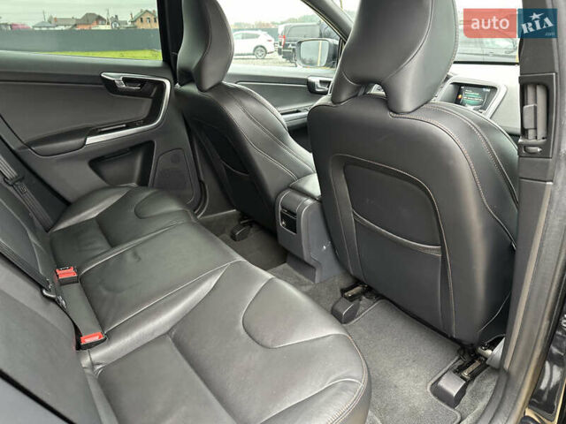 Черный Вольво ХС60, объемом двигателя 2 л и пробегом 264 тыс. км за 10900 $, фото 15 на Automoto.ua