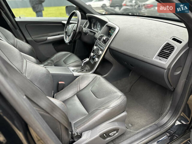 Черный Вольво ХС60, объемом двигателя 2 л и пробегом 264 тыс. км за 10900 $, фото 17 на Automoto.ua