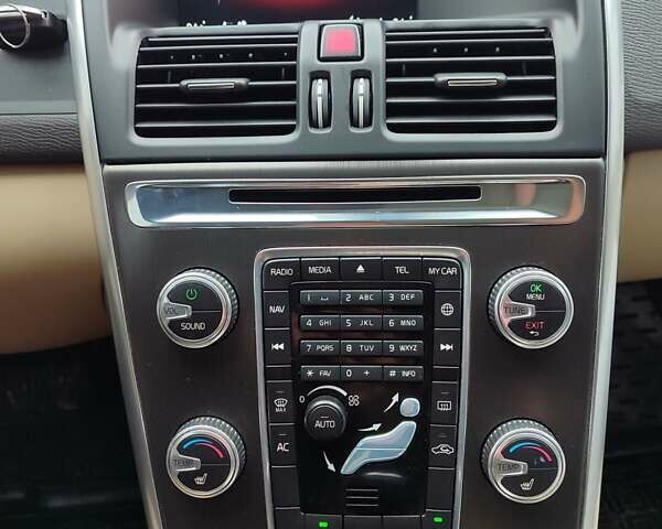 Черный Вольво ХС60, объемом двигателя 2.53 л и пробегом 172 тыс. км за 15300 $, фото 16 на Automoto.ua