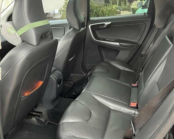 Вольво ХС60 2015 в Киеве на Automoto.ua Черный Вольво ХС60, объемом двигателя 1.97 л и пробегом 617 тыс. км за 14600 $, фото 1 на Automoto.ua