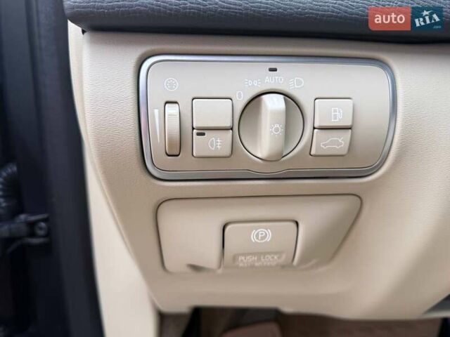 Черный Вольво ХС60, объемом двигателя 1.97 л и пробегом 205 тыс. км за 14600 $, фото 9 на Automoto.ua