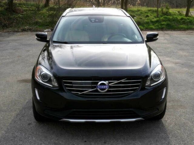 Черный Вольво ХС60, объемом двигателя 2.5 л и пробегом 77 тыс. км за 9000 $, фото 1 на Automoto.ua