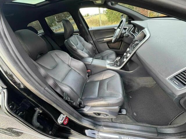 Чорний Вольво ХС60, об'ємом двигуна 2 л та пробігом 70 тис. км за 3700 $, фото 7 на Automoto.ua