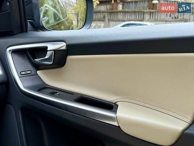 Черный Вольво ХС60, объемом двигателя 1.97 л и пробегом 190 тыс. км за 18900 $, фото 93 на Automoto.ua