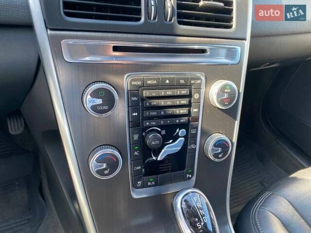 Чорний Вольво ХС60, об'ємом двигуна 2.5 л та пробігом 130 тис. км за 14900 $, фото 15 на Automoto.ua