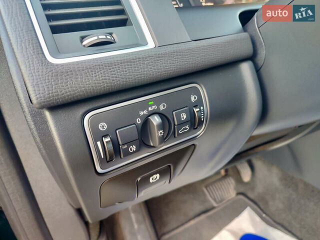 Черный Вольво ХС60, объемом двигателя 2 л и пробегом 220 тыс. км за 19799 $, фото 31 на Automoto.ua