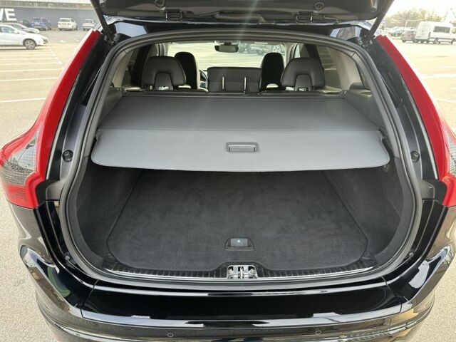 Черный Вольво ХС60, объемом двигателя 2 л и пробегом 139 тыс. км за 20900 $, фото 13 на Automoto.ua