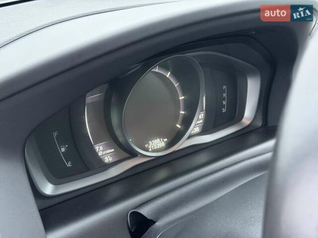 Черный Вольво ХС60, объемом двигателя 2.4 л и пробегом 212 тыс. км за 19187 $, фото 30 на Automoto.ua