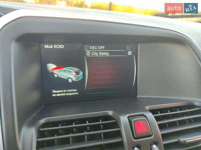 Черный Вольво ХС60, объемом двигателя 2 л и пробегом 220 тыс. км за 19799 $, фото 40 на Automoto.ua