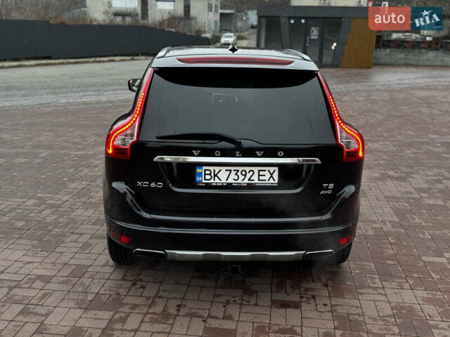 Чорний Вольво ХС60, об'ємом двигуна 2.5 л та пробігом 160 тис. км за 16300 $, фото 7 на Automoto.ua