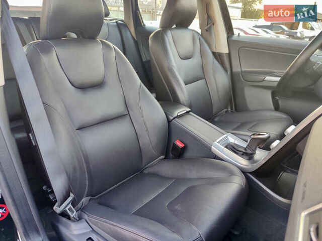 Черный Вольво ХС60, объемом двигателя 2 л и пробегом 220 тыс. км за 19799 $, фото 23 на Automoto.ua